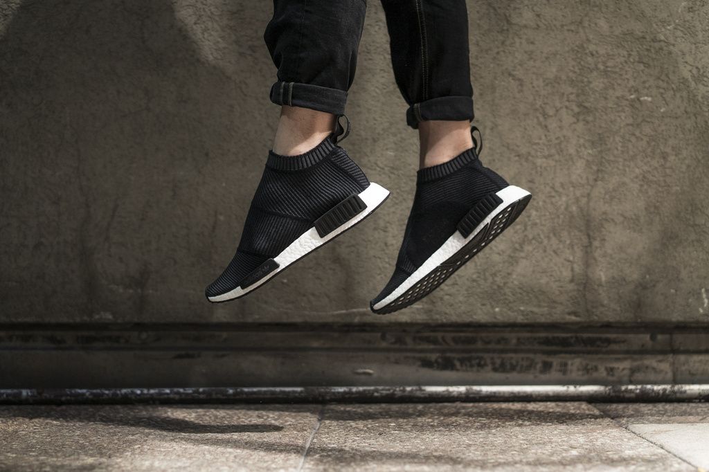  photo adidas-city-sock-black-white-closer-look-4_zpseifdwbbl.jpg