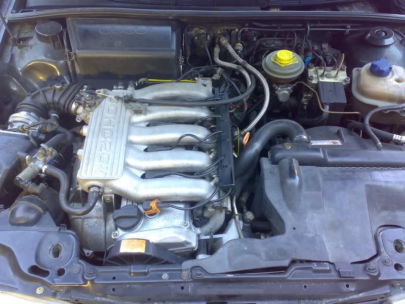 Audicoupe20vB3TYP897Aengine012.jpg